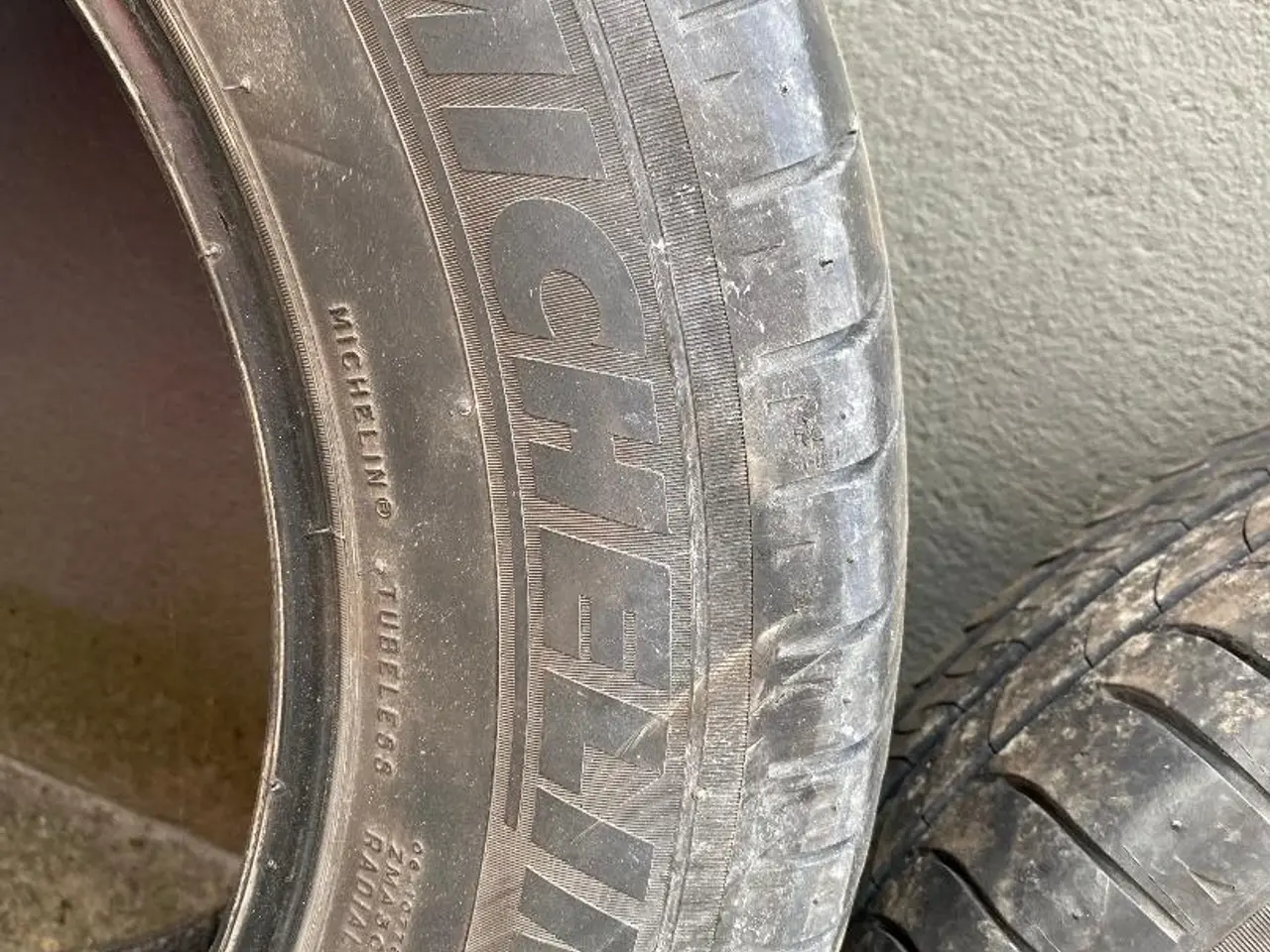 Billede 3 - Sommerdæk michelin energy saver 215/60/16