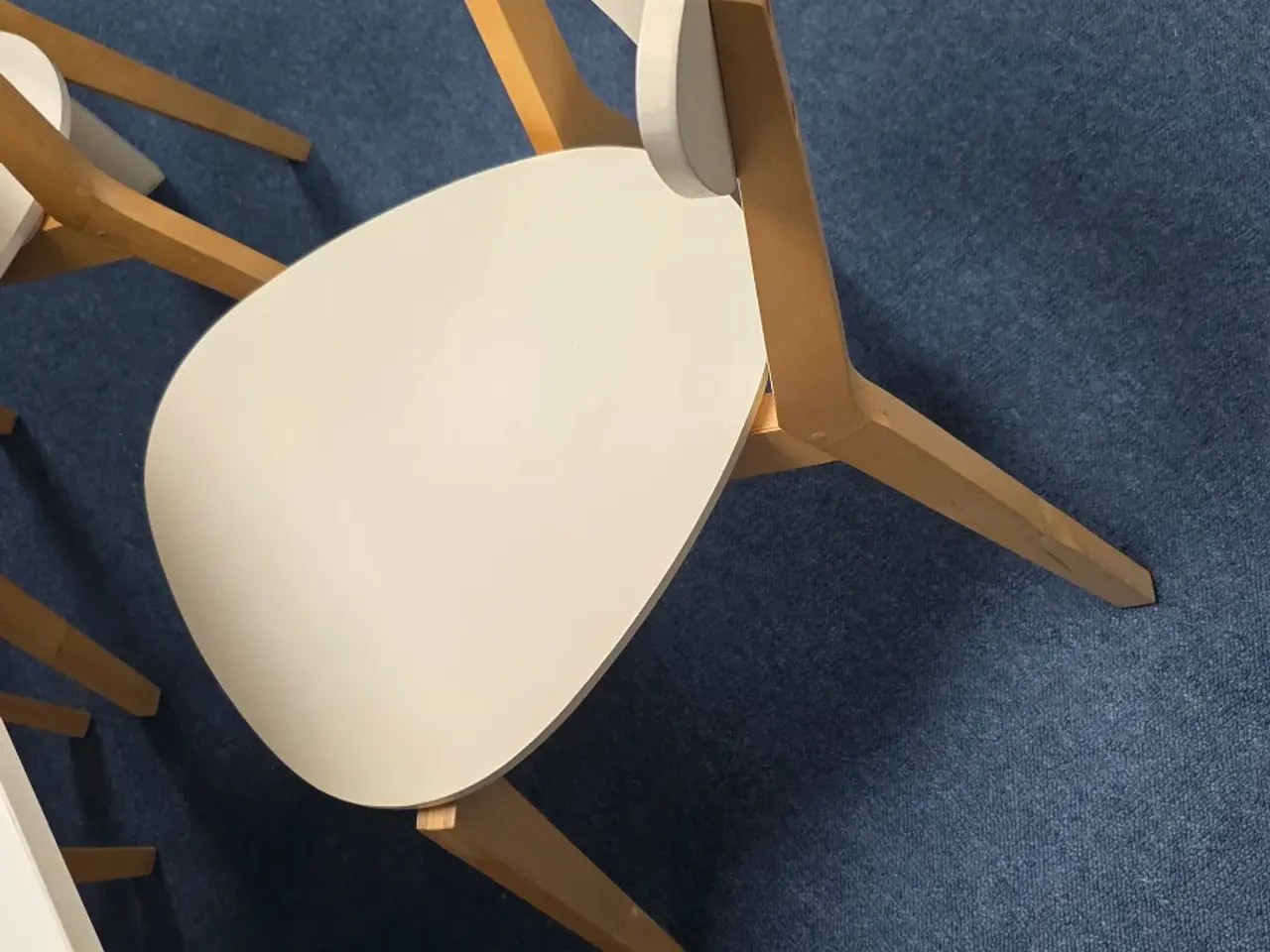 Billede 3 - Ikea bord med stoler