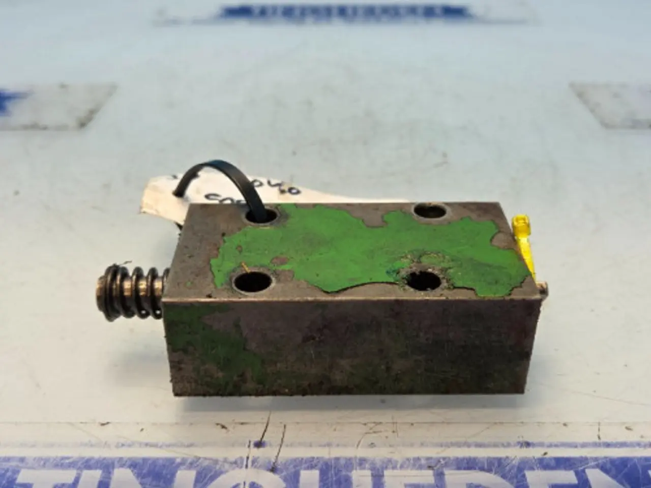 Billede 2 - John Deere 2040 Hydraulikventil AL34593