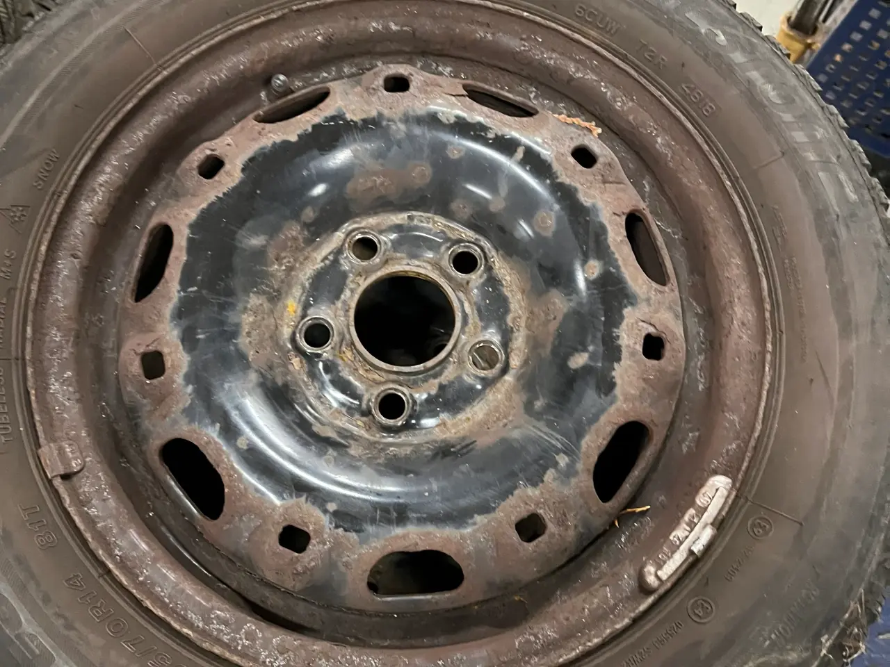 Billede 2 - Vinterhjul Vw Fox