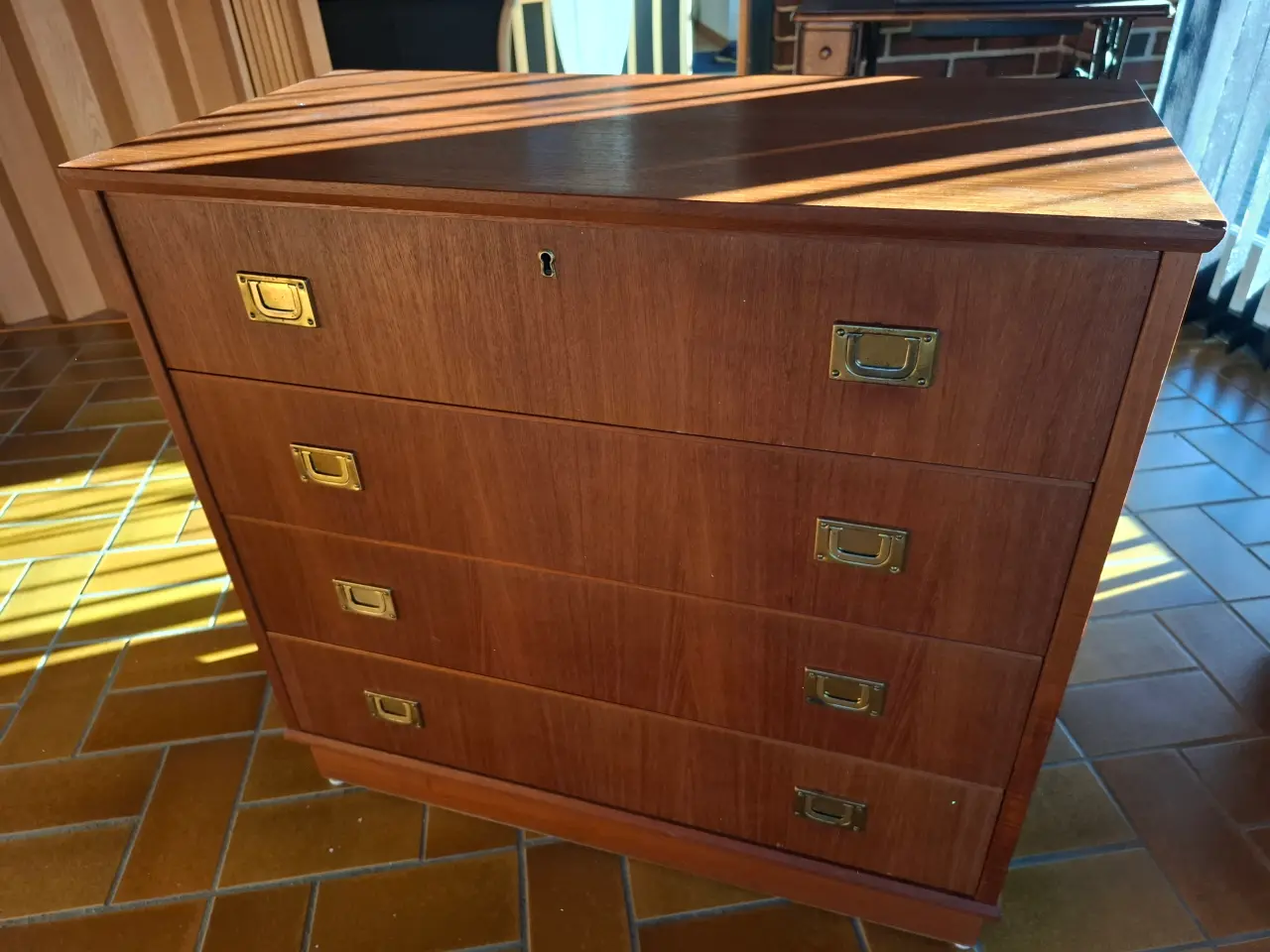 Billede 2 - RESERVERET. Kommode fra 70erne
