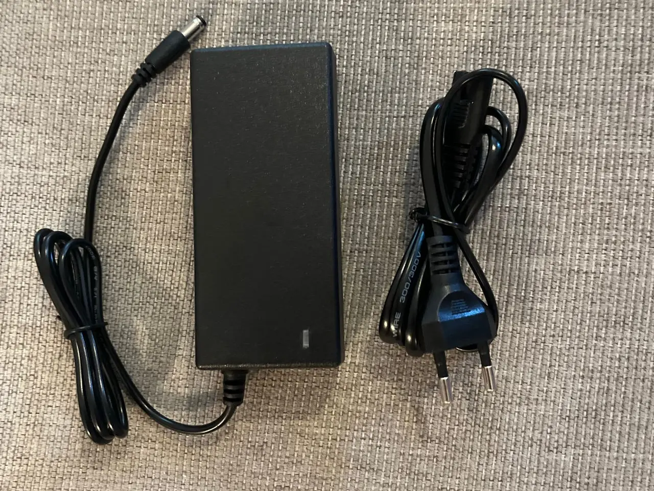 Billede 1 - Batterioplader 42V 2A til 36V batterier (elcykel/scooter)