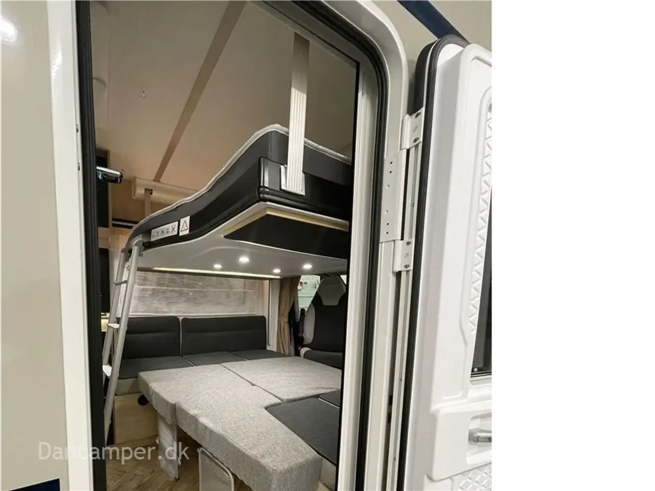 Billede 12 - 2024 - Chausson 650 Etape Line   Den flotte,  korte men dog meget rummelige Chausson 650 Etape Line  på kun 6,36 meter