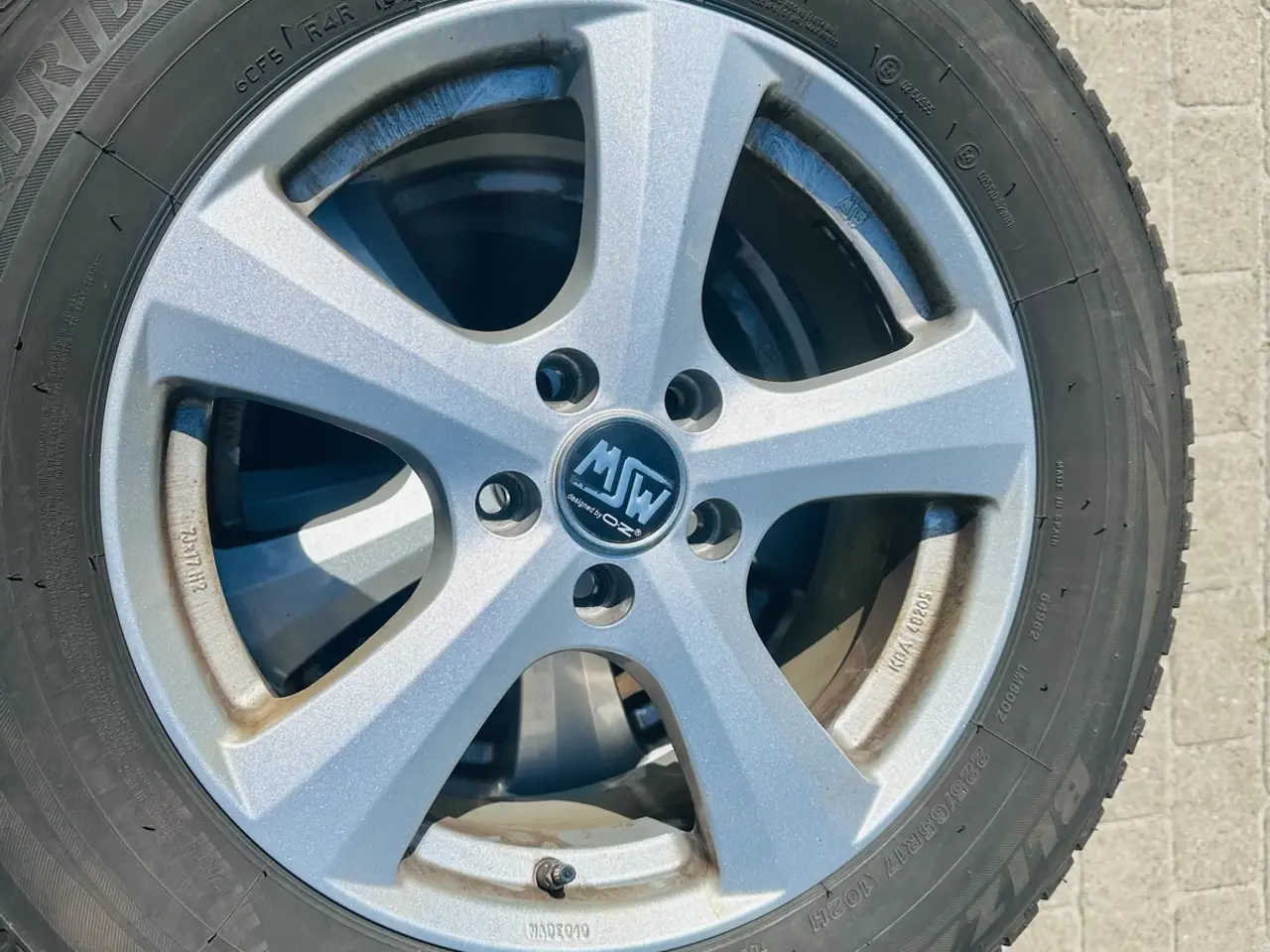 Billede 2 - Vinterdæk Bridgestone med Alufælge til Rav4