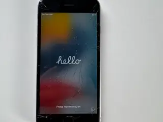 iPhone 6S med 32GB - trænger til ny skærm