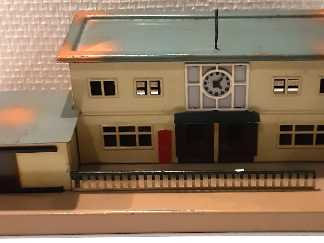 Billede 1 - Märklin station 414 i metal.