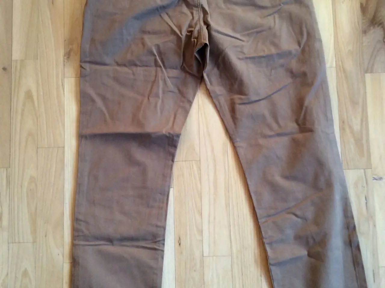 Billede 3 - Brun buks