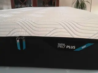 Tempur Pro Plus Smartcool i Soft version
