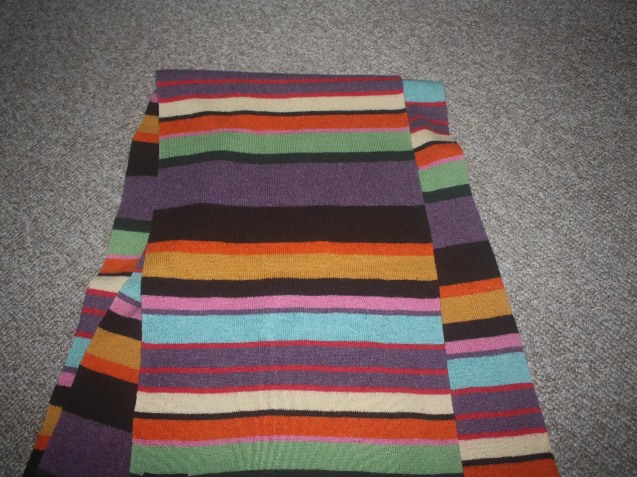 Billede 3 - Tommy Hilfiger stribet tørklæde 205 cm x 26 cm
