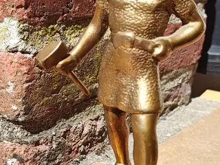 Thor med hammer FIGUR