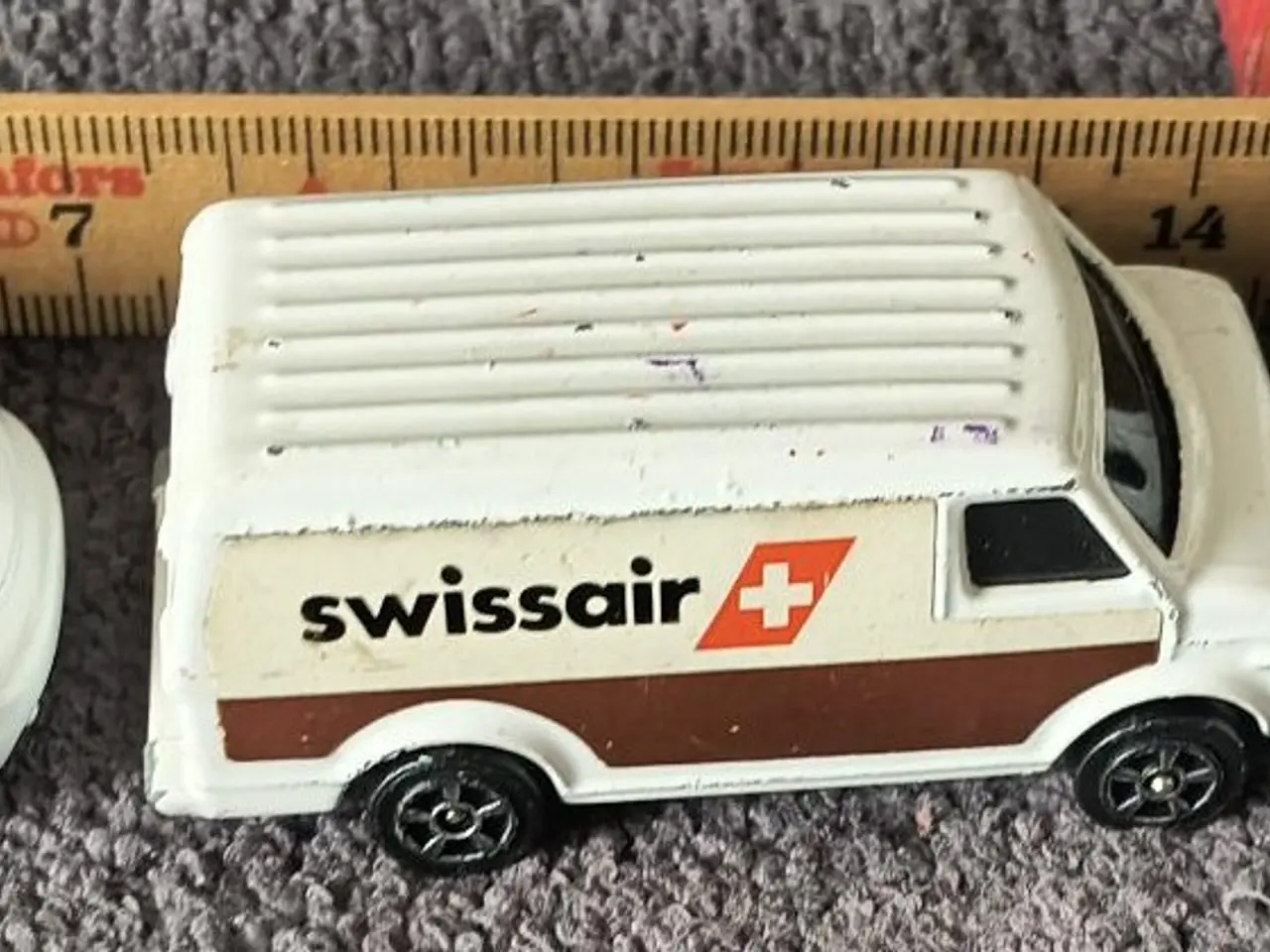 Billede 2 - 2 CORGI US VANS OG 1 NEW BEETLE VOLKSWAGEN