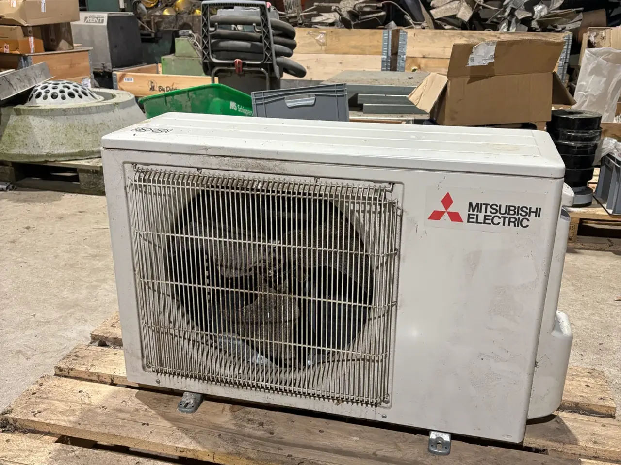 Billede 1 - Mitsubishi varmepumpe udedel