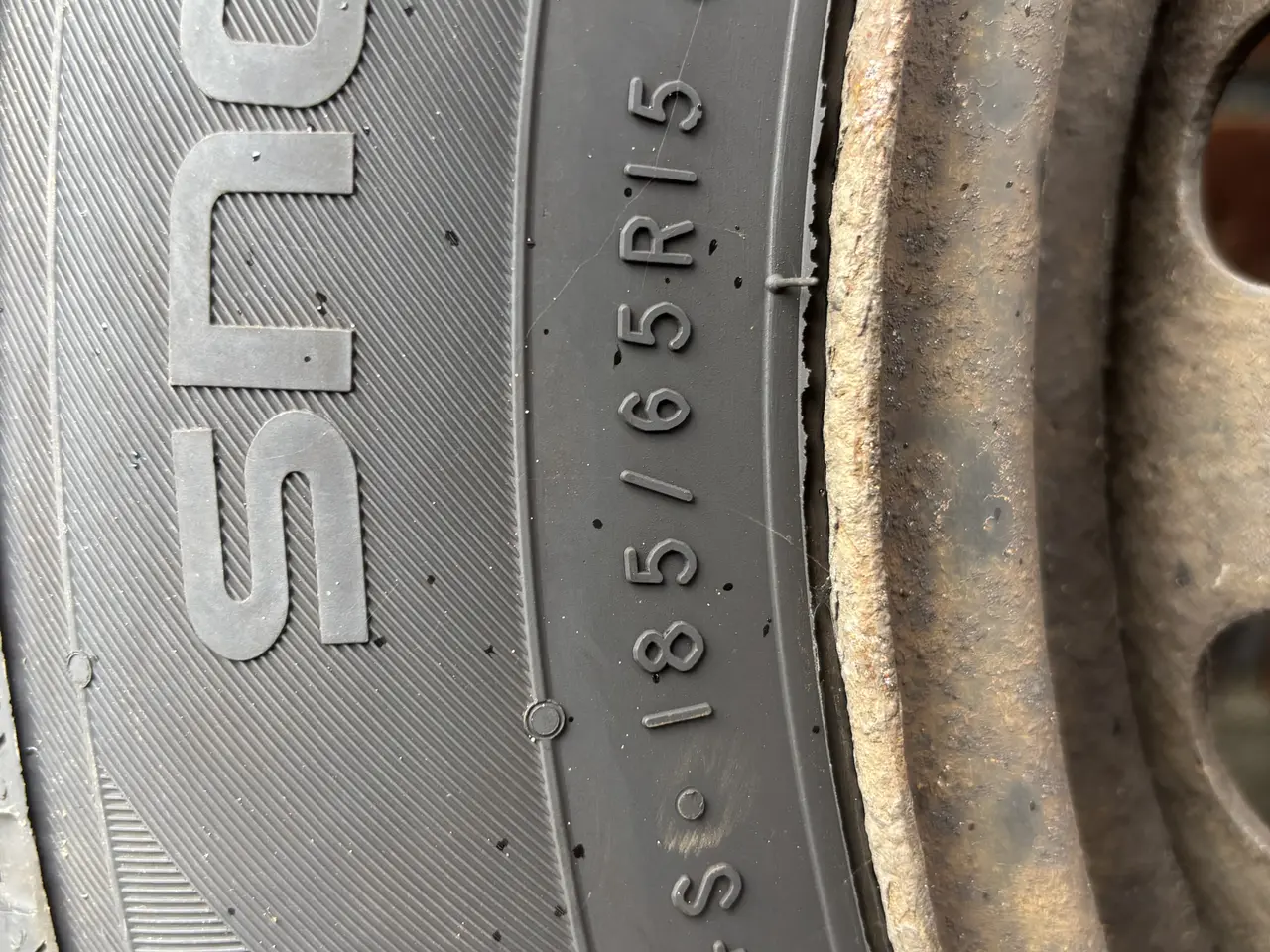 Billede 4 - 185/65R15 Nokian Snowproof 2 vinterdæk