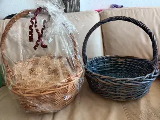 2 FLOTTE KRAFTIGE KURVE 34 CM I DIAM 129,-KR STK