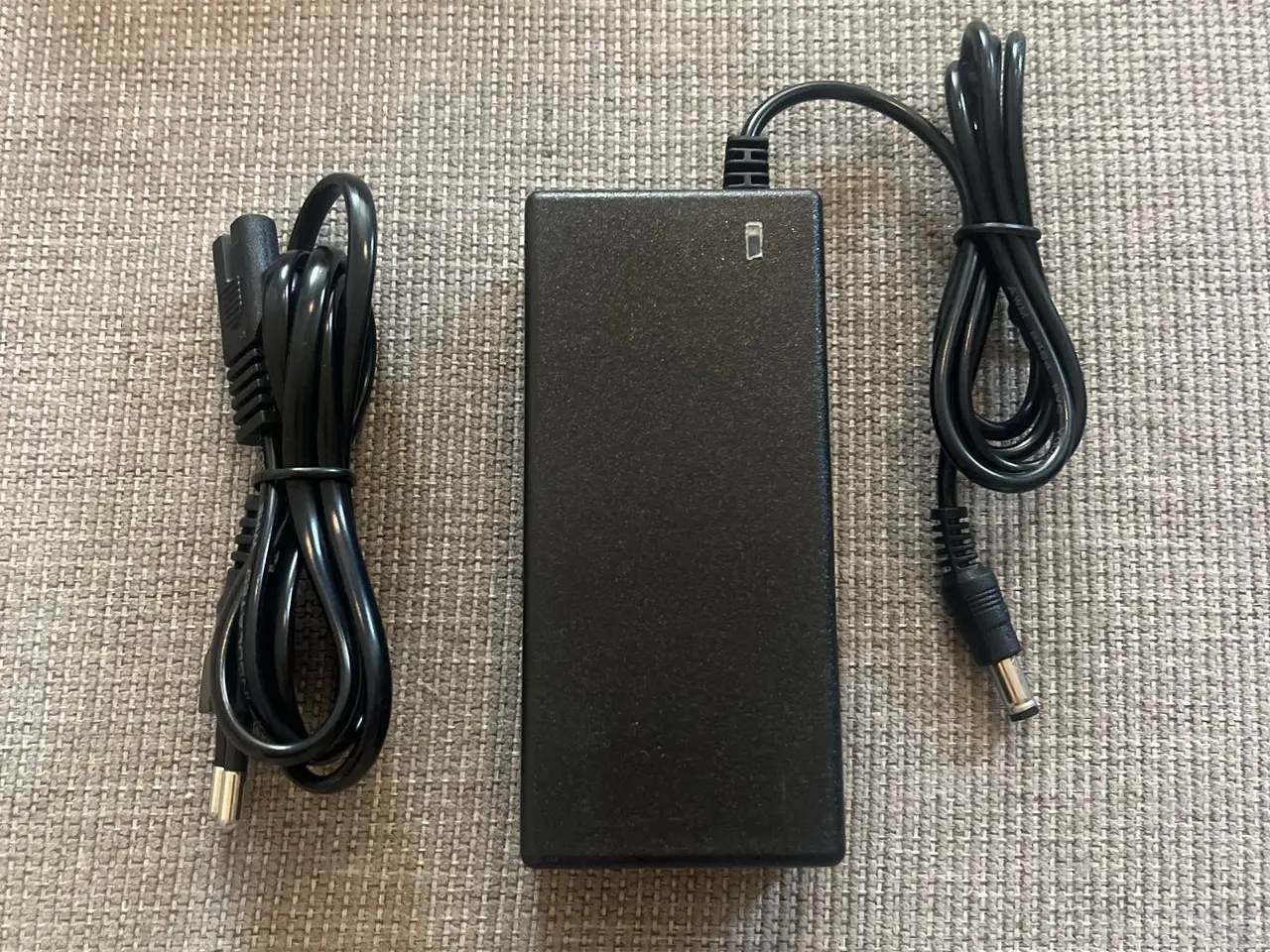 Billede 1 - Lithium batterioplader 42V (el-cykel / løbehjul)
