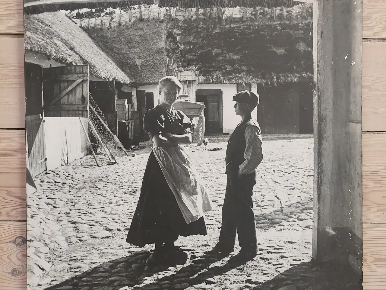 Billede 1 - DR-historie: "I porten" af Hoffotograf Elfelt