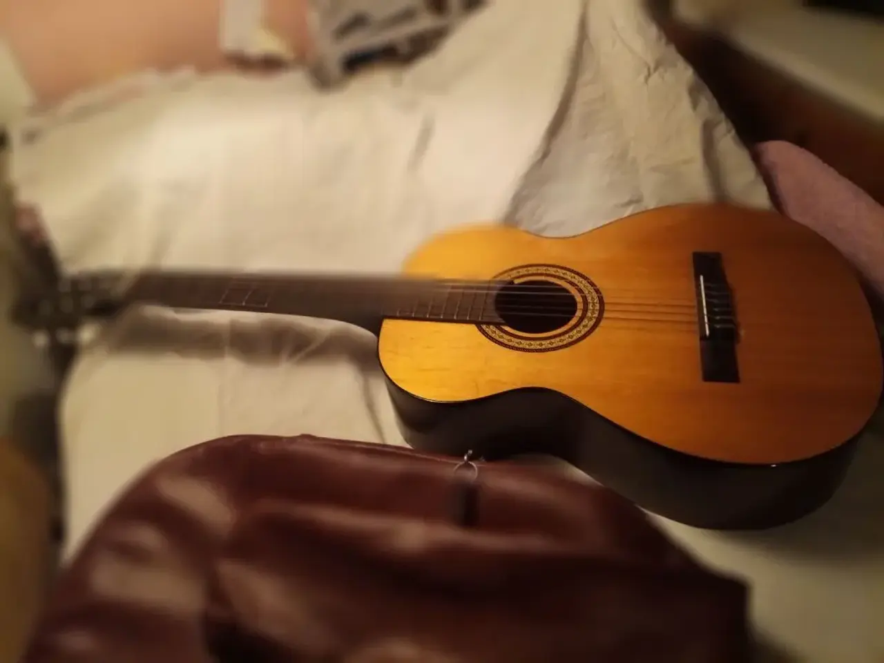 Billede 1 - God begynder guitar 6 strenge.