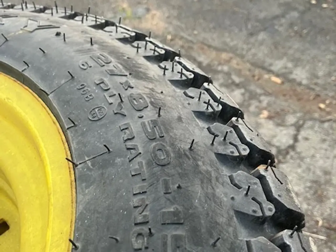 Billede 2 - Komplet sæt dæk og fælge til John Deere 3720