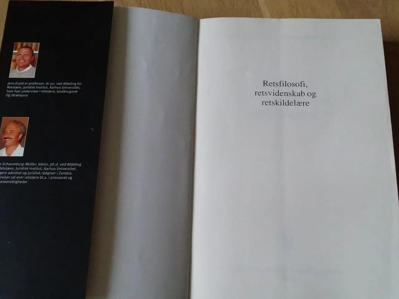 Billede 2 - Retsfilosofi, Retsvidenskab og Rets-kildelære