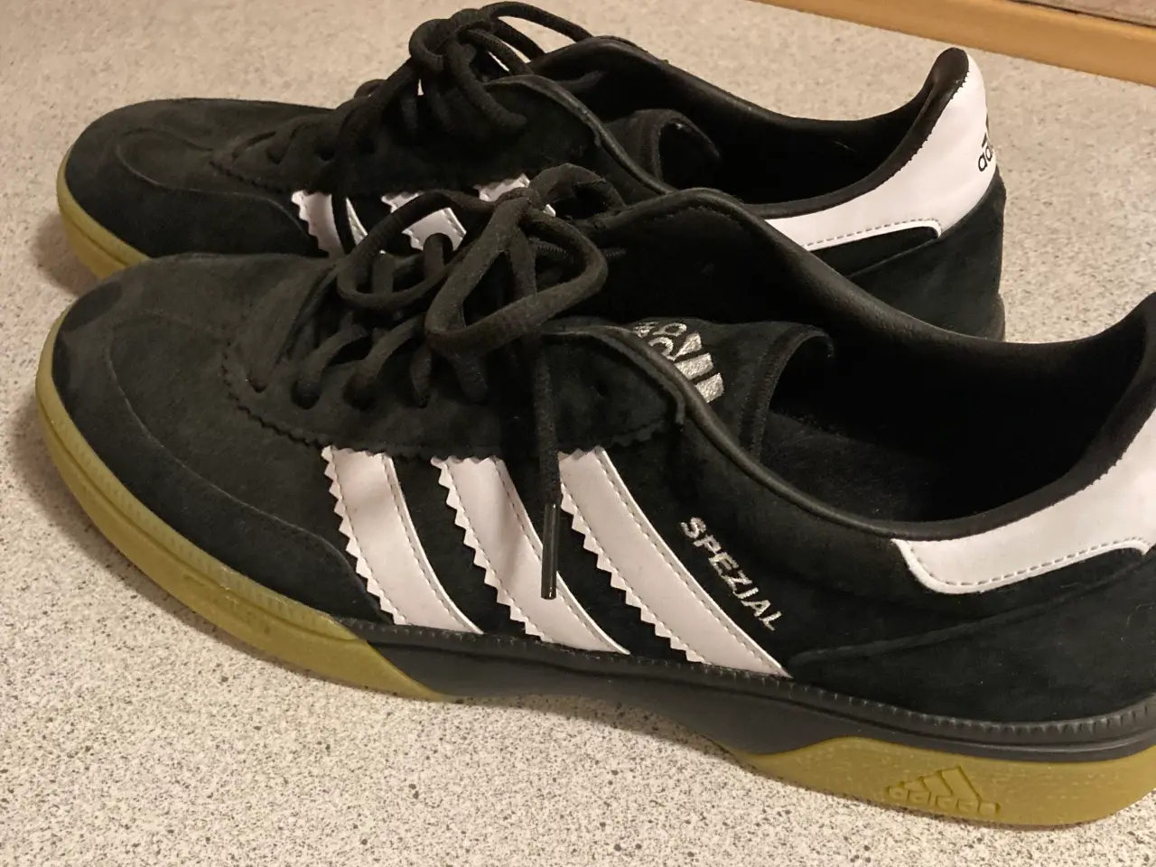 Billede 1 - Fritidssko Nike Adidas