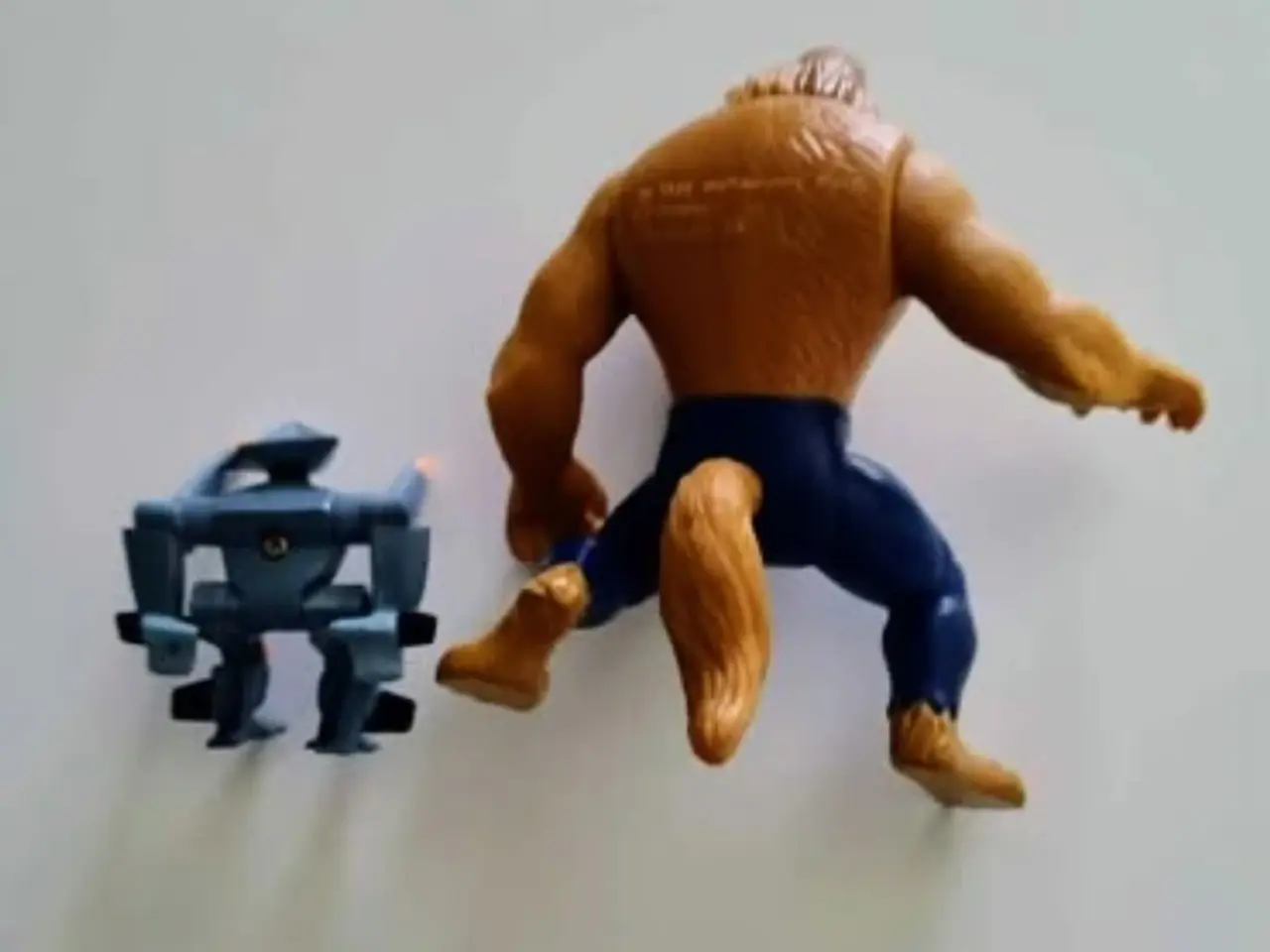 Billede 5 -  Vintage  Beauty and the Beast. Z-bots Micro Machi