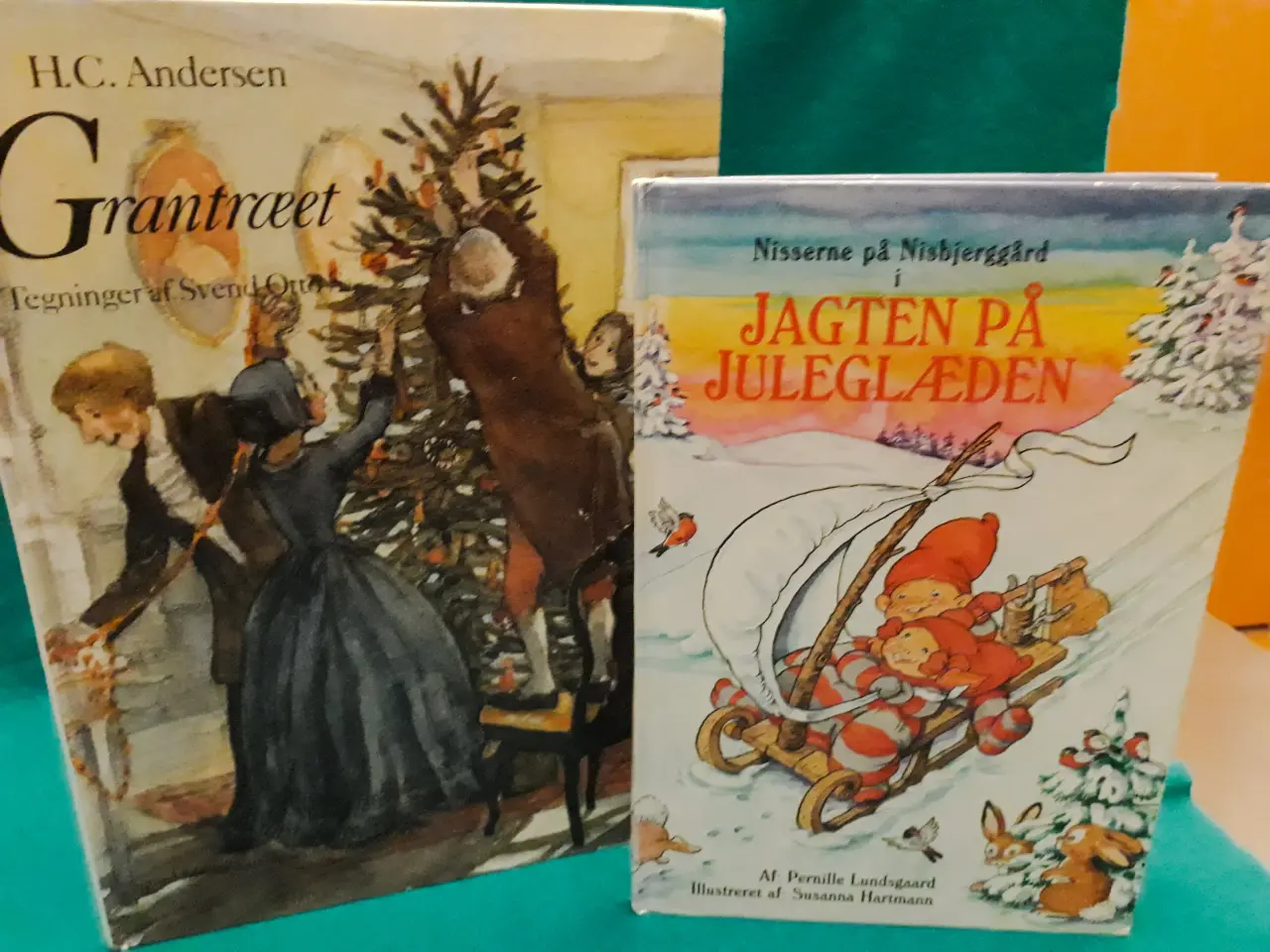 Billede 1 - 2 Julebøger