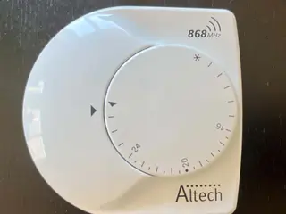 Altech trådløs rumtermostat, 868 MHz, AR 4070