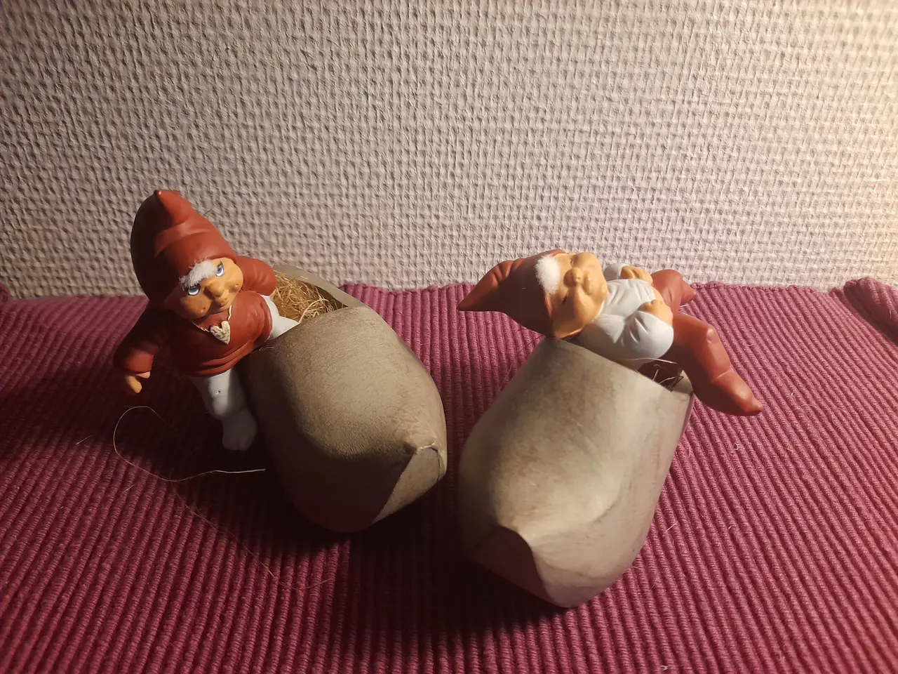 Billede 5 - Trip Trap Emilie og Jacob i træsko ( 2 stk).