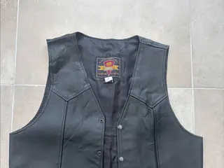 Læder vest HELD