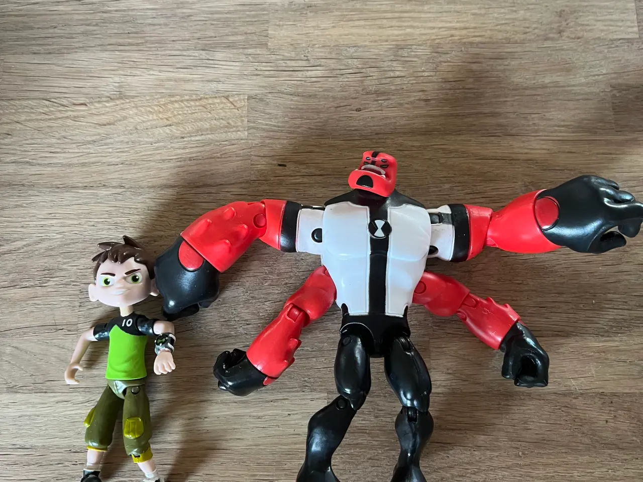 Billede 1 - Ben10 og Firarm