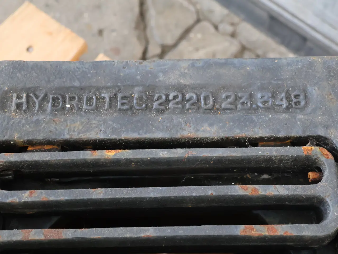 Billede 4 - Duco flydende rendestenskarm m/slyngrist