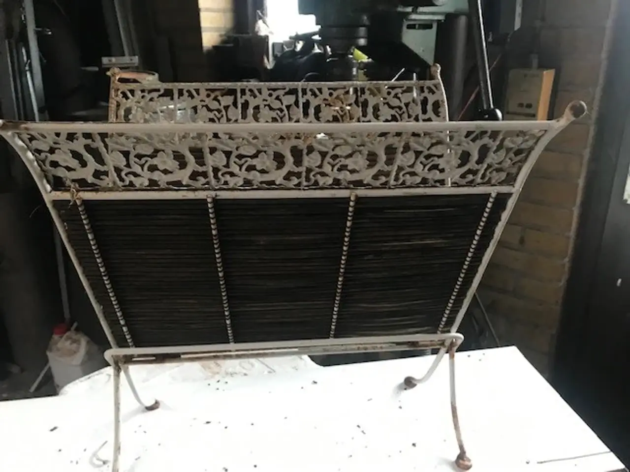 Billede 1 - GAMMEL TIDSKRIFT HOLDER