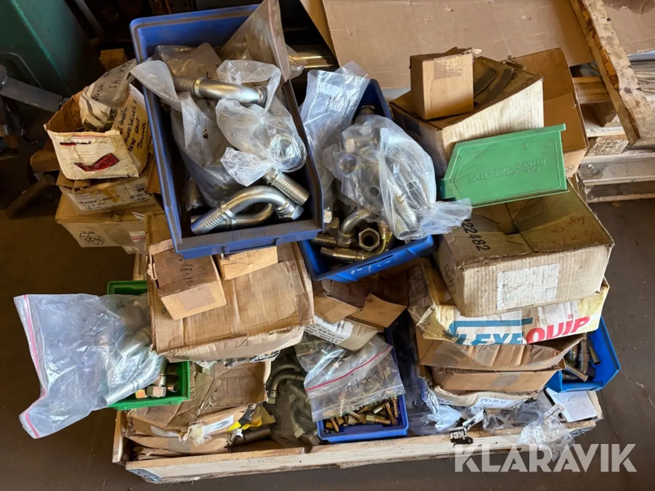 Billede 3 - Lot - indstik og kapper - 1 palle