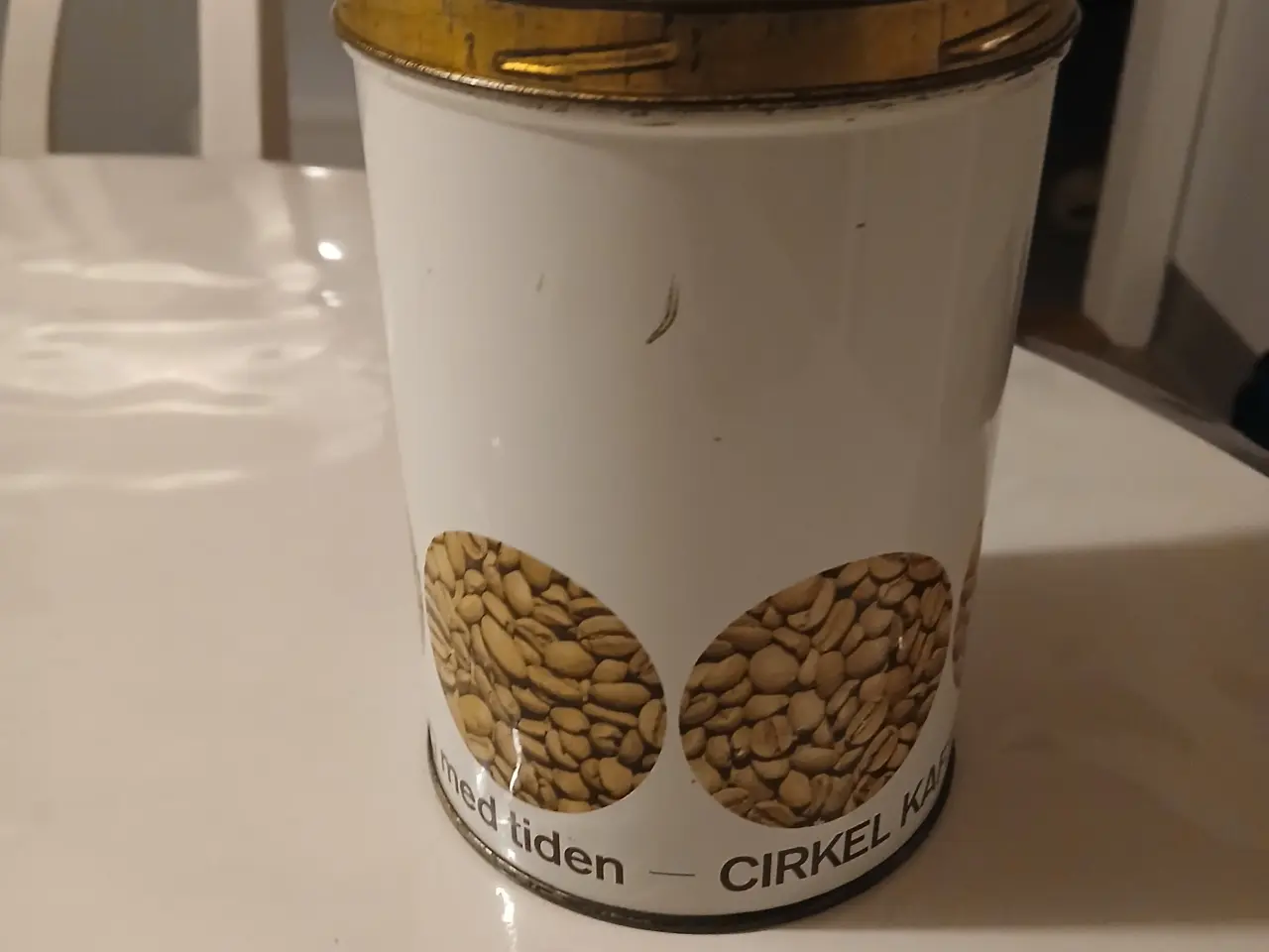Billede 1 - Retro - Cirkel kaffedåse/ Kaffepigen