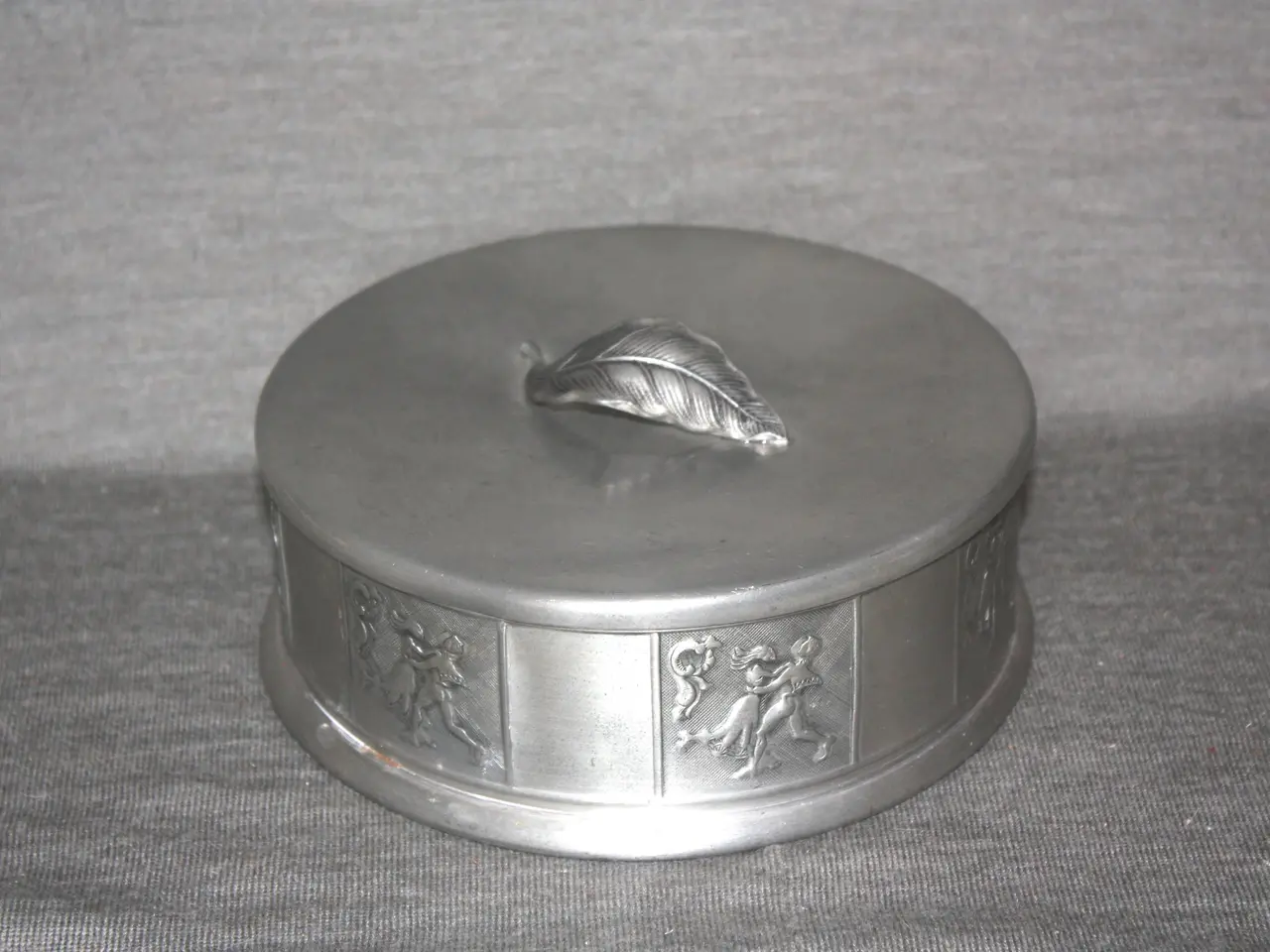 Billede 1 - Vintage smykkeskrin af tin