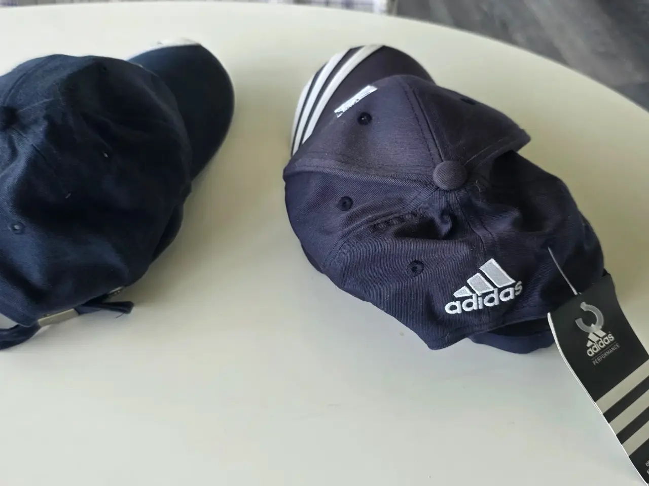 Billede 2 - 2 x NYE Caps....Adidas og Real Madrid kasketter / 