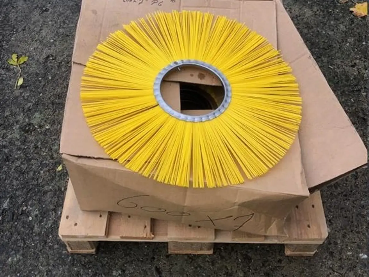 Billede 1 - Nesbo børsteringe 7" x Ø600