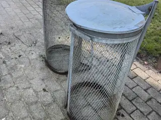2 Skraldespande i galvaniseret stål
