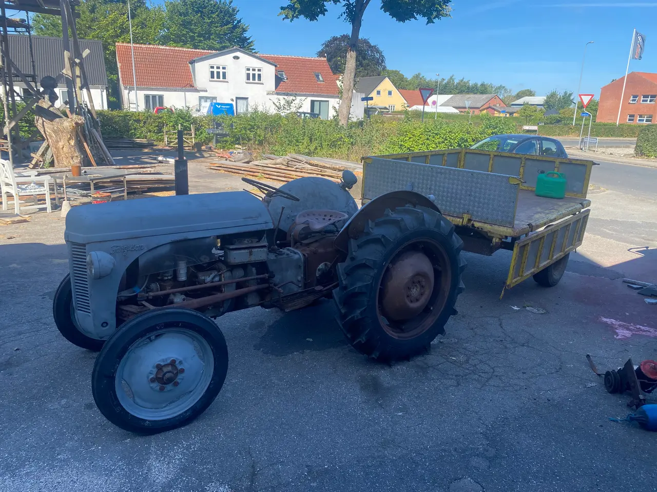 Billede 1 - Ferguson traktor med tipvogn