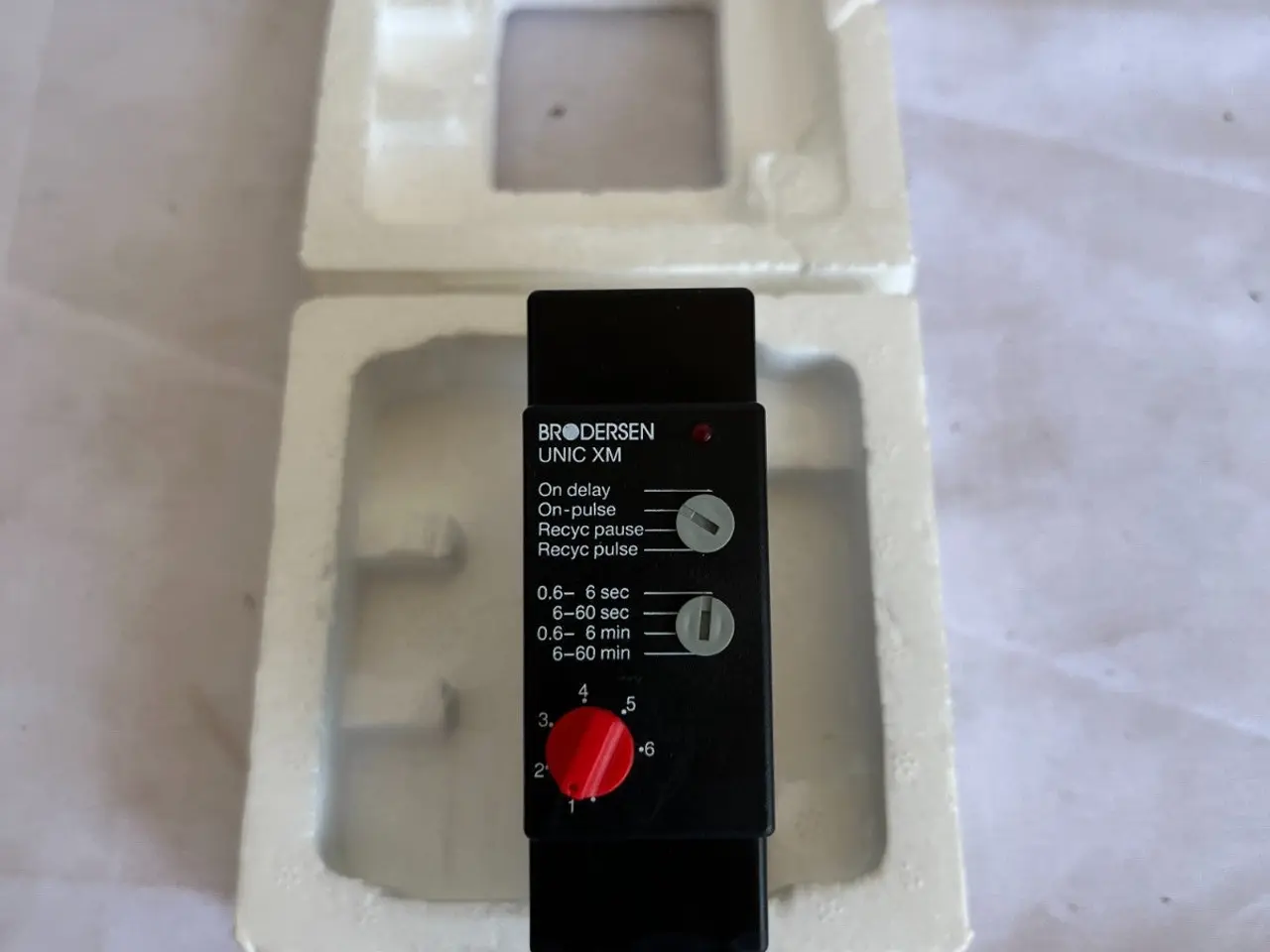 Billede 4 - Brodersen UNIC XM Timer relæ 12-240V AC/DC Multi