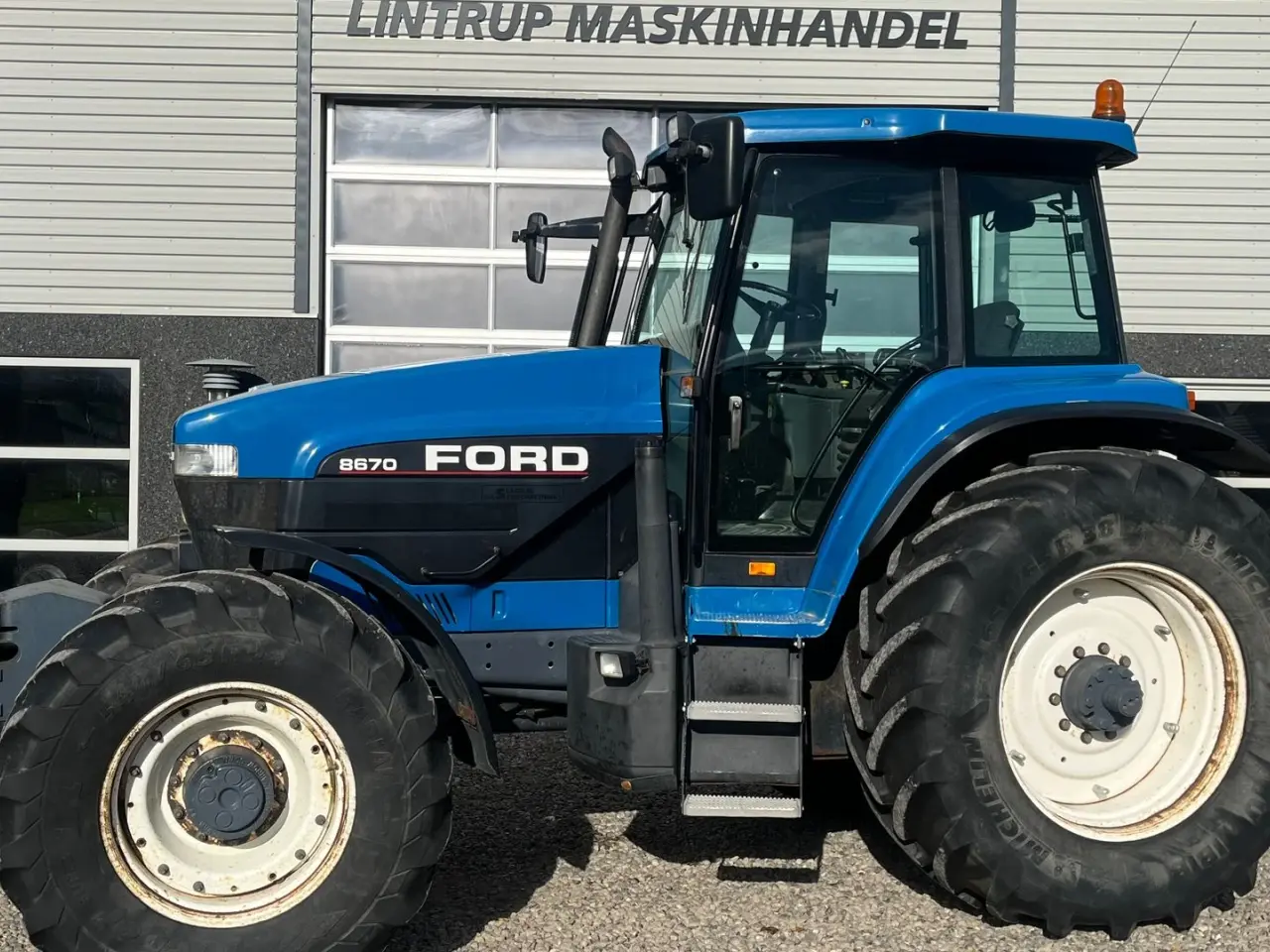 Billede 1 - New Holland 8670 Supersteer Samme ejer siden 2012, evt. med tvillinghjul