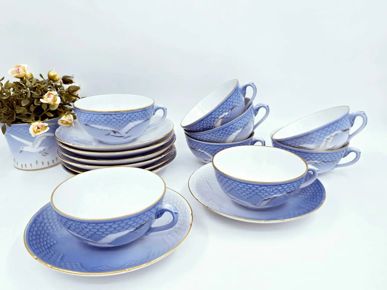 Billede 1 - Mågestel tekopper med guldkant 1 sortering Porcelæ