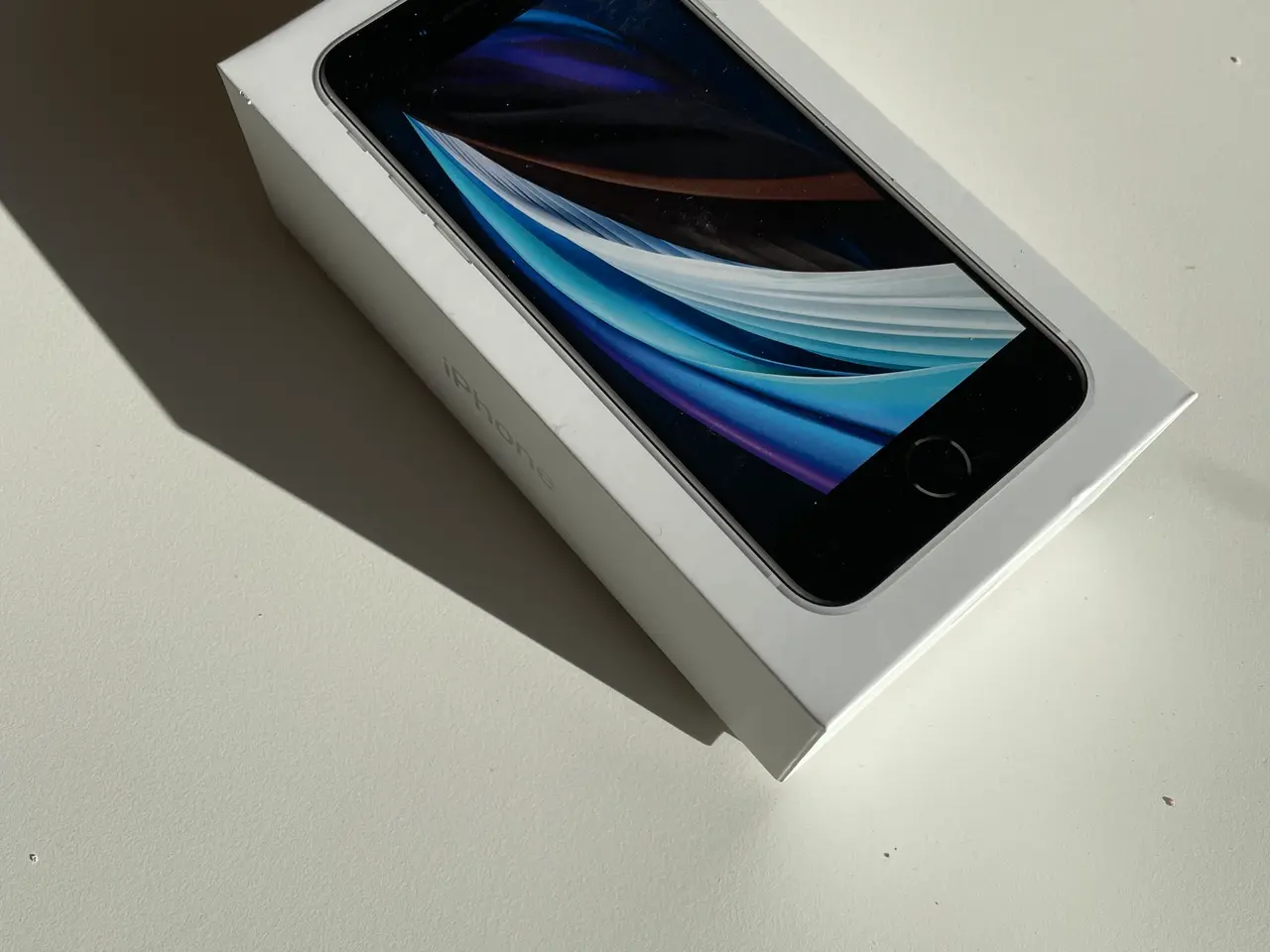 Billede 3 - Iphone SE (2020), hvid, 64 GB