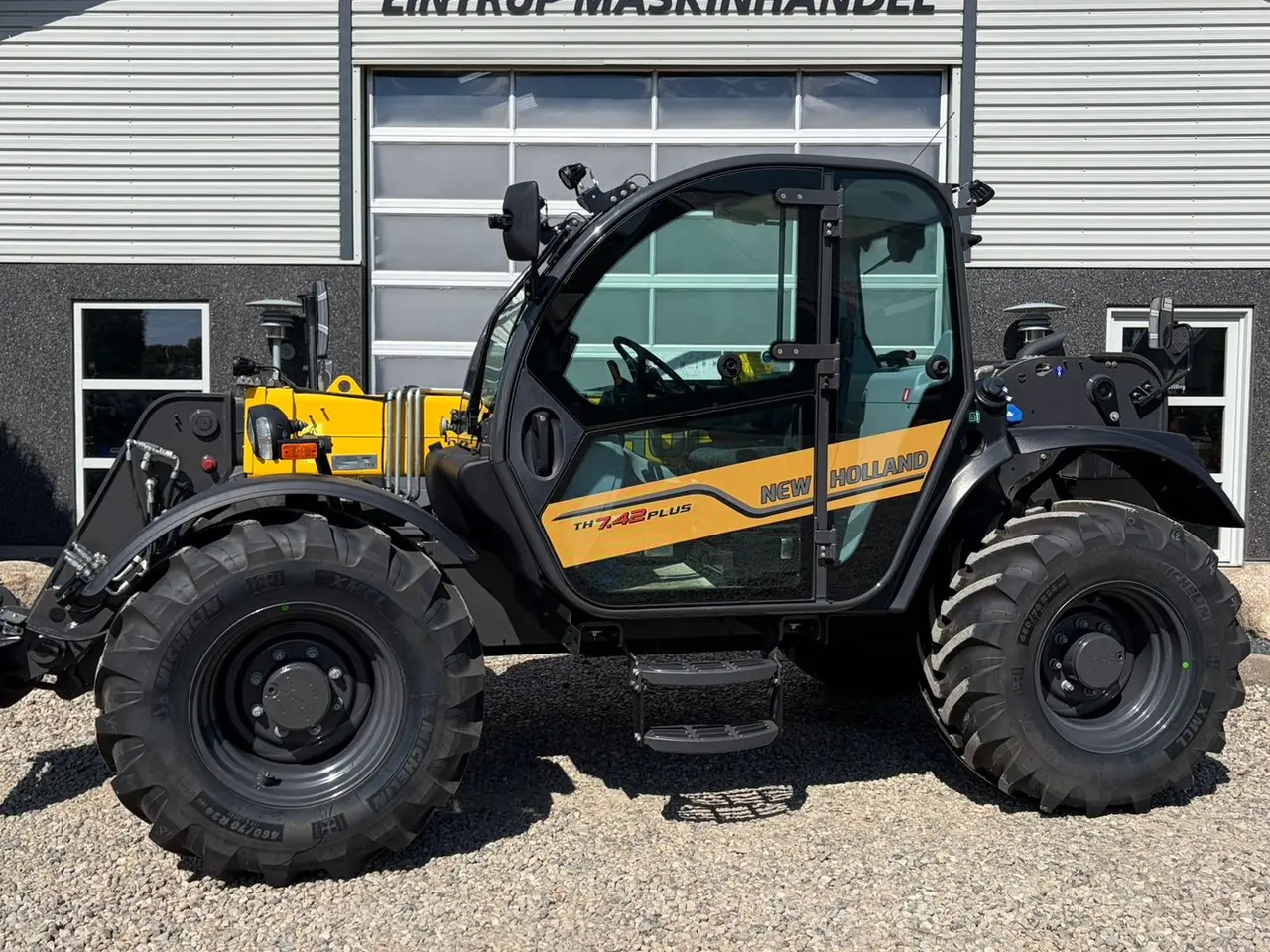 Billede 12 - New Holland TH7.42 Plus Den nye model med masser af udstyr og 6F-3R PowerShift transmission