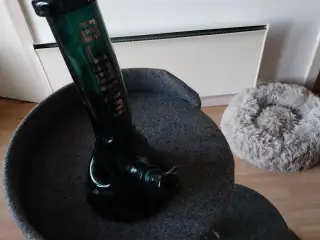 Glasbong sælges