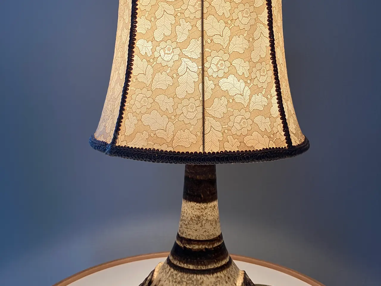 Billede 2 - Bord lampe med skærm