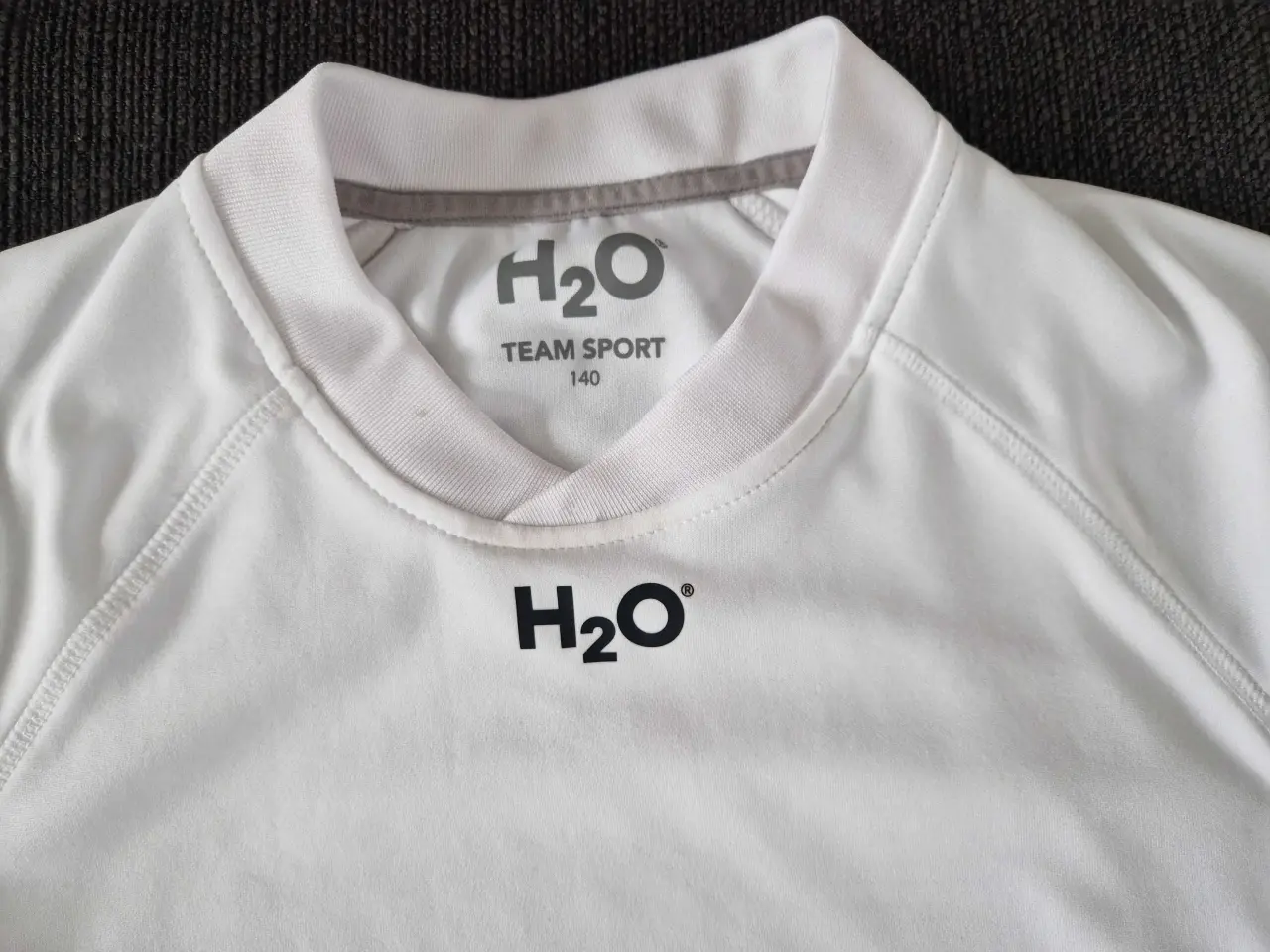 Billede 2 - H2O T-shirt str 140