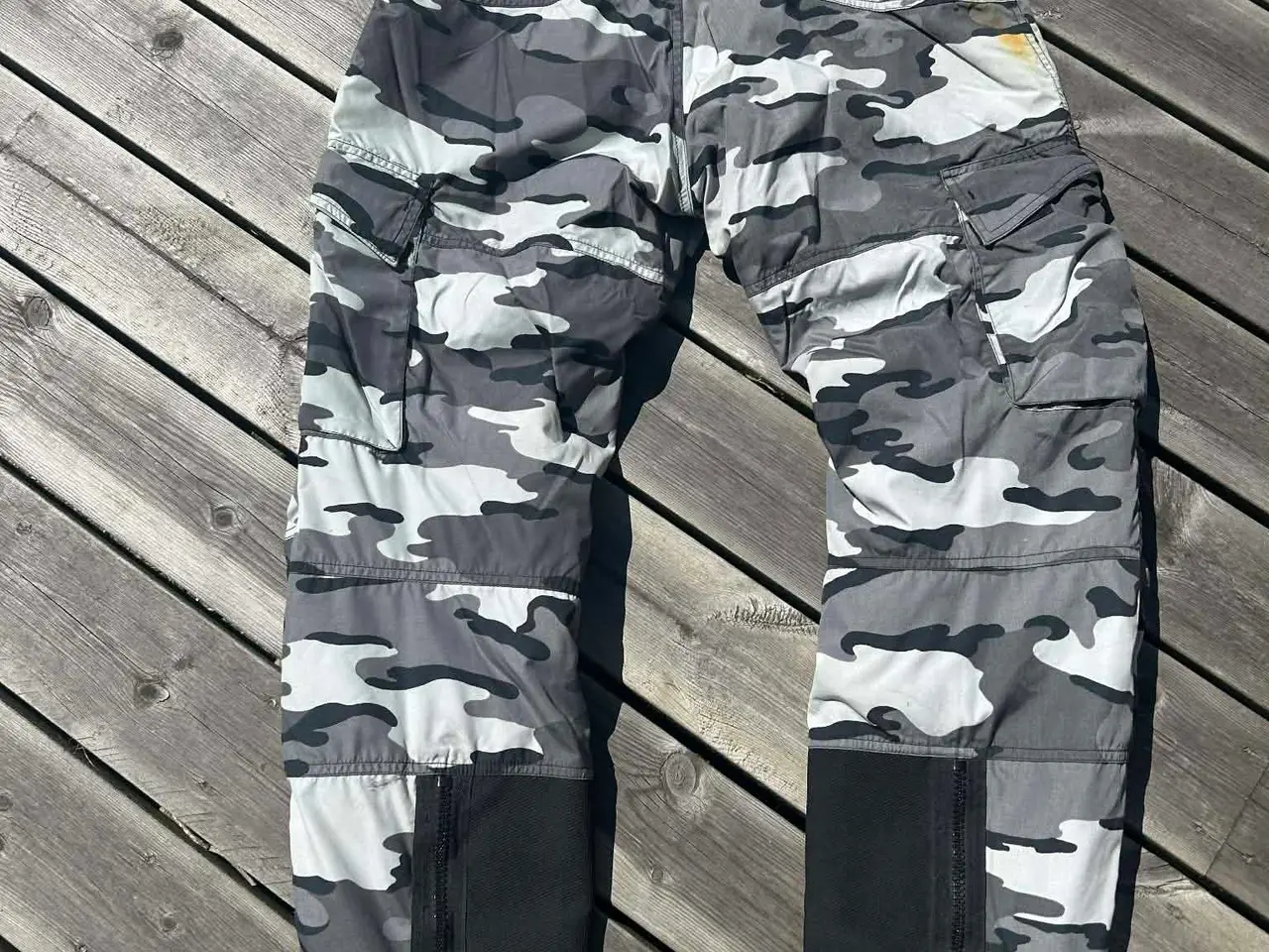 Billede 2 - MMASU camouflage bukser str M grå/sort