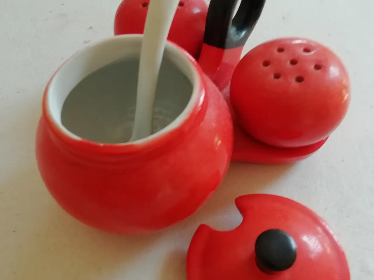 Billede 1 - Nostaltisk salt, peber, sennepssæt + 1 saltkar