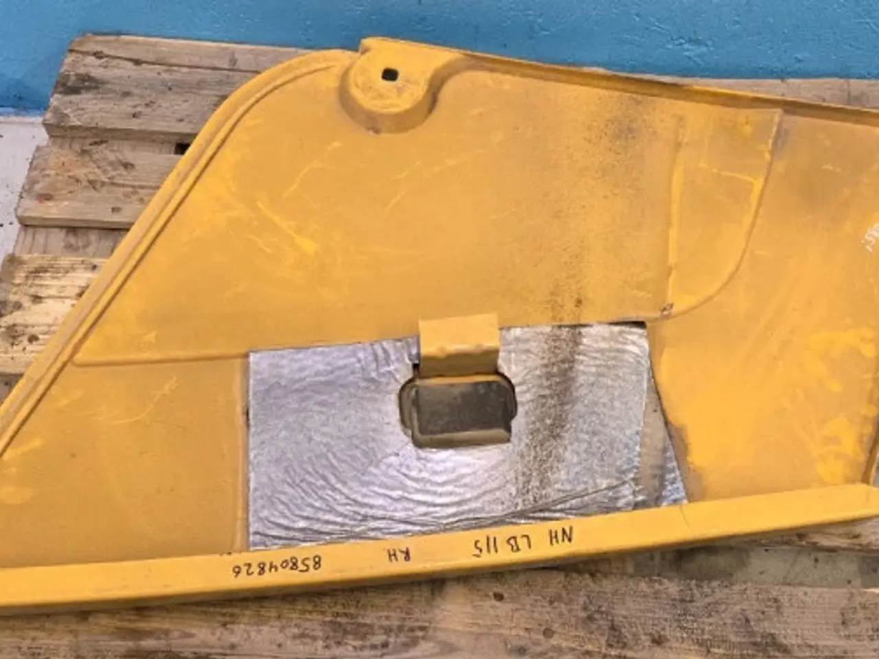 Billede 6 - New Holland LB115B Skærm R. 85804826